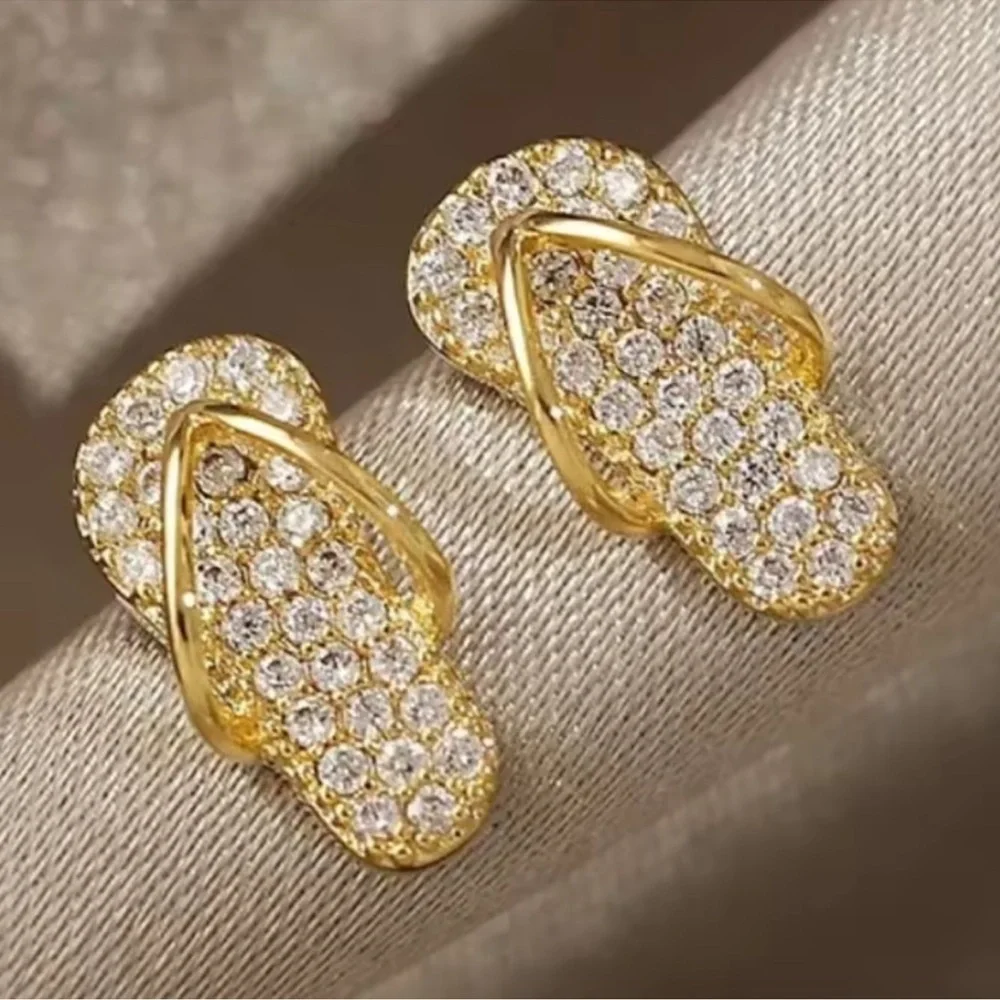 Sandals Gold Crystal Earrings - Picture 2 of 9